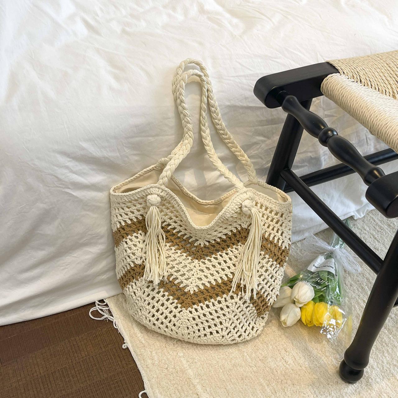 

Fashi Woven Shoulder Bag Women Summer Fashiable and Versatile Beach Bag Large Capacity Colorful Casual and Simple Straw Bag белый