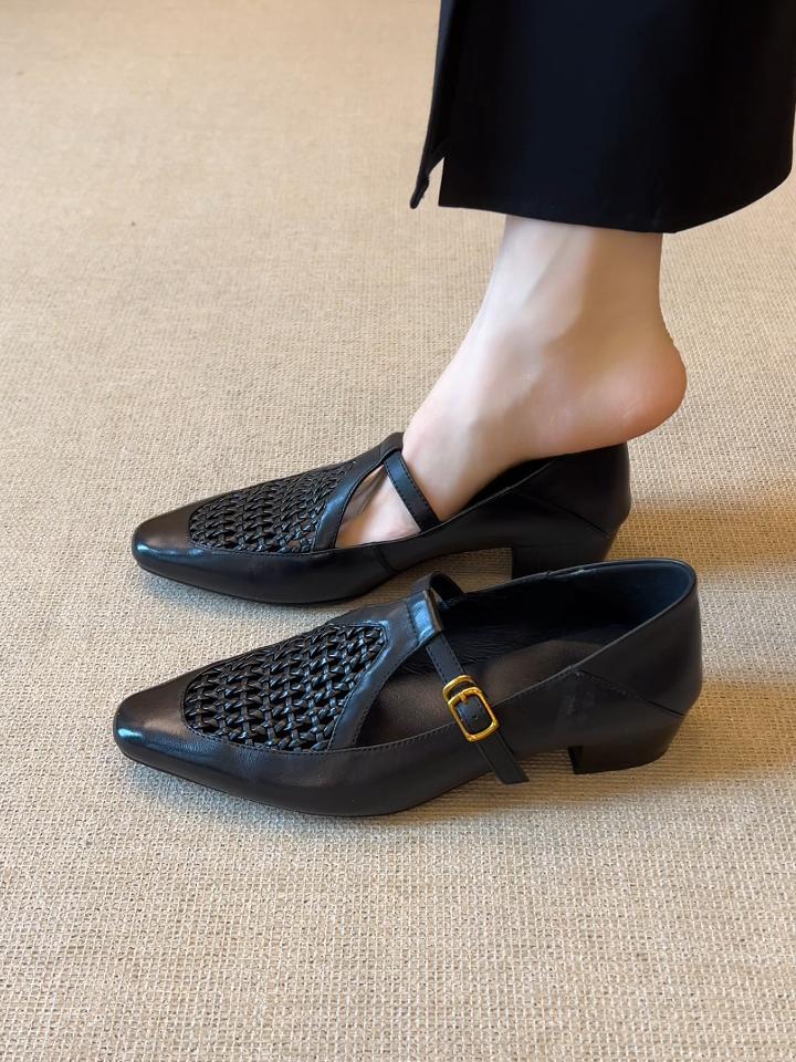 

2025 spring, summer and autumn new 4.5cm retro square head woven hollow light mouth T-buckle with thick heel commuting shoes 40 чёрный