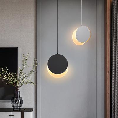 Nowoczesna kreatywna lampa wisząca LED do wystroju wnętrz domu salon jadalnia sypialnia nocna lampa wisząca połysk okrągłe czarne światło