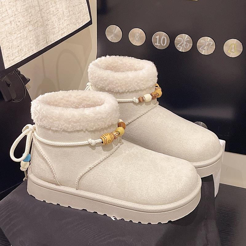 

Korean version of fashion personalized strap fluffy flanged snow boots women s 2025 new retro thick-soled plush warm short boots 36