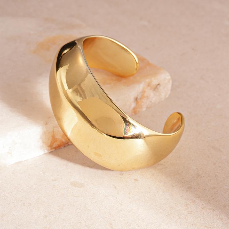 Exaggerated Diamond Inlaid Spider Open Bangle: Trendy High-End Fashion Jewelry for Women