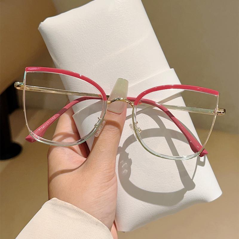 Oversized Vintage Glasses Women New Fashion Blue Light Blocking Eyewear Trendy Semi Metal Design Decorative Eyeglasses