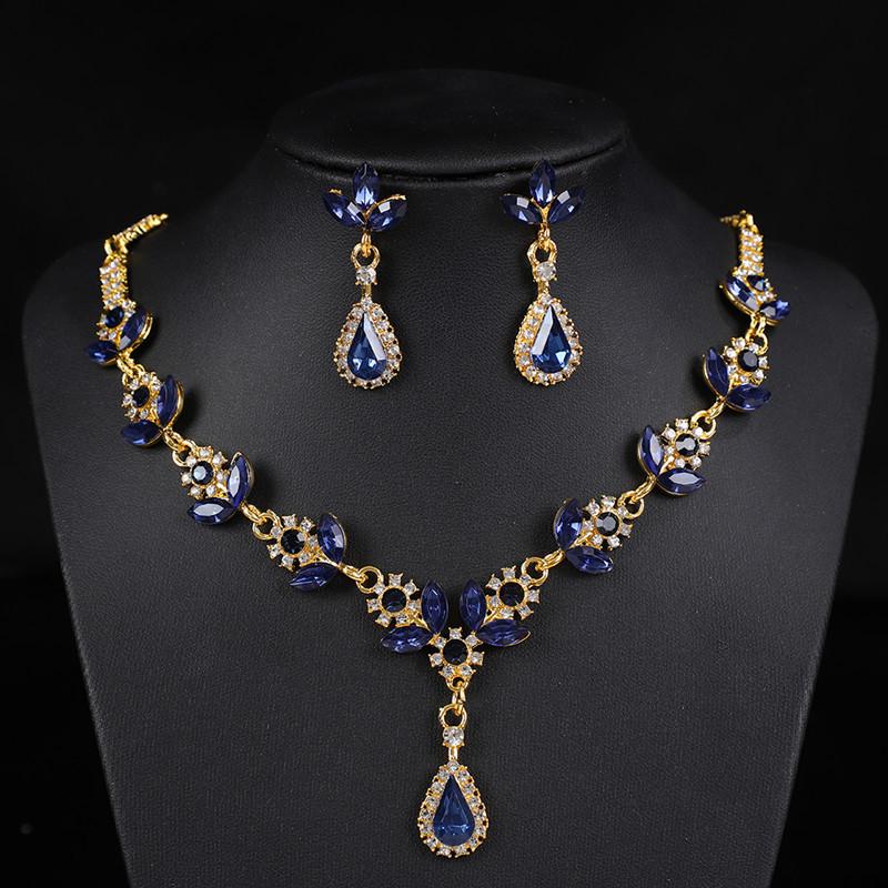 Luxury Rhinestone Leaf Resin Gem Necklace Set with Clavicle Chain