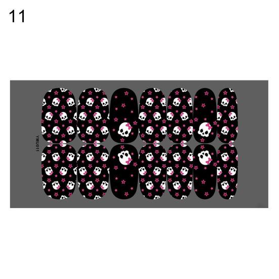 Leuchtende Halloween-Nagelfolien in lebendigen Farben. Modische Nagelkunst. Leicht zu bedienende, selbstklebende Maniküre-Nagelfolien.