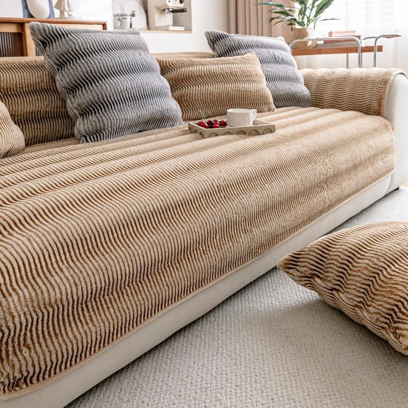 New Retro Style Thick Sofa Cover Fabric Autumn And Winter One-Piece Anti Slip Living Room Sofa Cushion Breathable And Soft