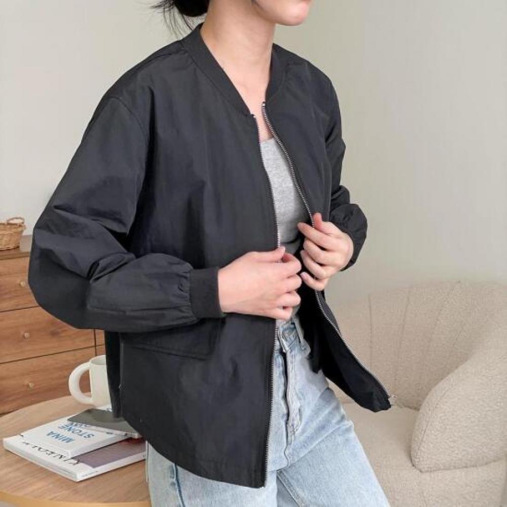 New Arrivals Open Run Women Slim Windbreaker Black Anorak