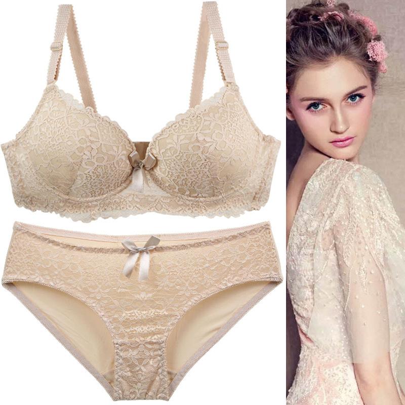 Sexy Luxurious High-end Western-style Lingerie Set Featuring A Fashionable Push-up Lace Bra and Skin-friendly Breathable Panties