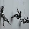 Sportfiguren Wandkunst, Erhabene 3D-Sportlerfigur für die Innenraumgestaltung mit klarem Thema und starkem visuellen Charakter