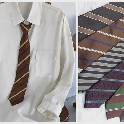 Handgefertigte japanische Vintage dunkelgrüne gestreifte Krawatte - Retro College-Stil