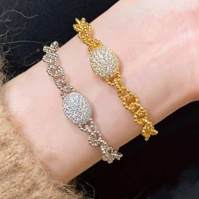 Fashion Trend Silver  Sparkling Star Full Diamond Elliptical Bracelet for Women Light Luxury Glossy Chain Bangles