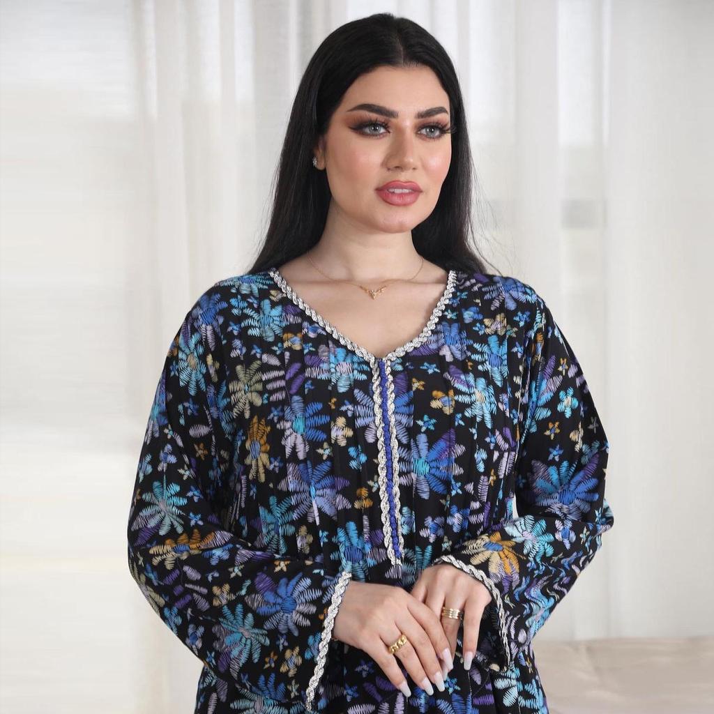 AB341 V-Neck Rhinestone Plus Size Long Dress – Fashion Print Southeast Asian Robe