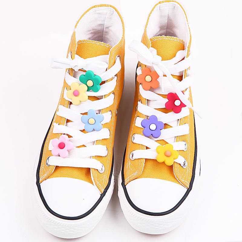DIY Frei zu Kombinieren Plastikblumen Schuhdekorationen für Schuhe Schnürschuhe Zubehör für Freizeitschuhe Canvas Ballerinas für Sneaker