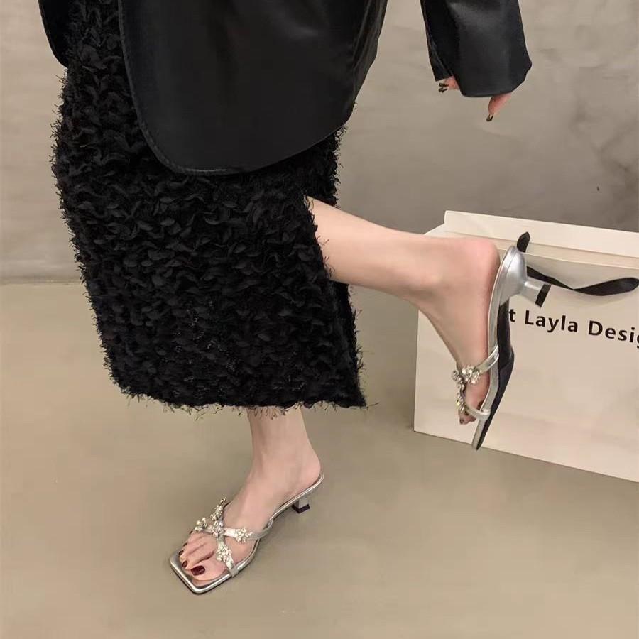 Simple Flower Rhinestone One-word Cool Slippers Women's Summer 2025 New Square Head Open-toed Crossed Strap Stiletto Sandals