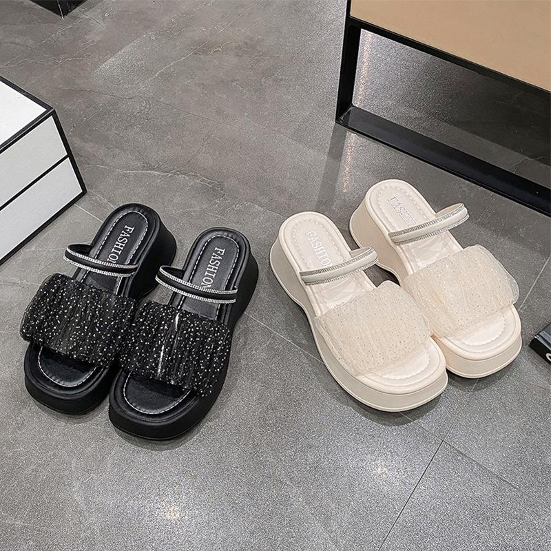 Sandalen mit dicker Sohle, Damen 2025 Sommer Neue Oberbekleidung Schwamm-Zehensandalen, Modische und einfache Strass-Strand-Römerschuhe