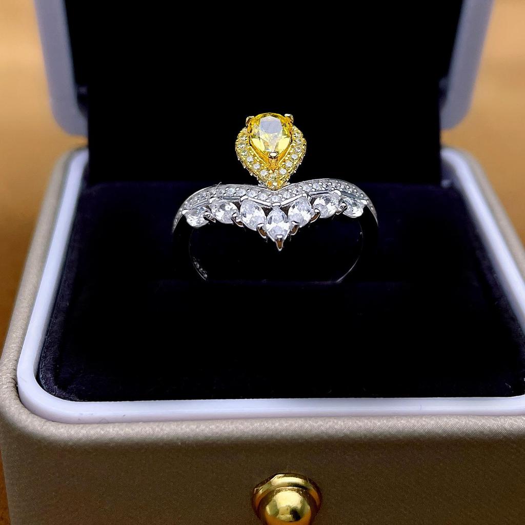 S925 Sterling Silver Teardrop Yellow Diamond V-Shape Crown Ring for Index Finger