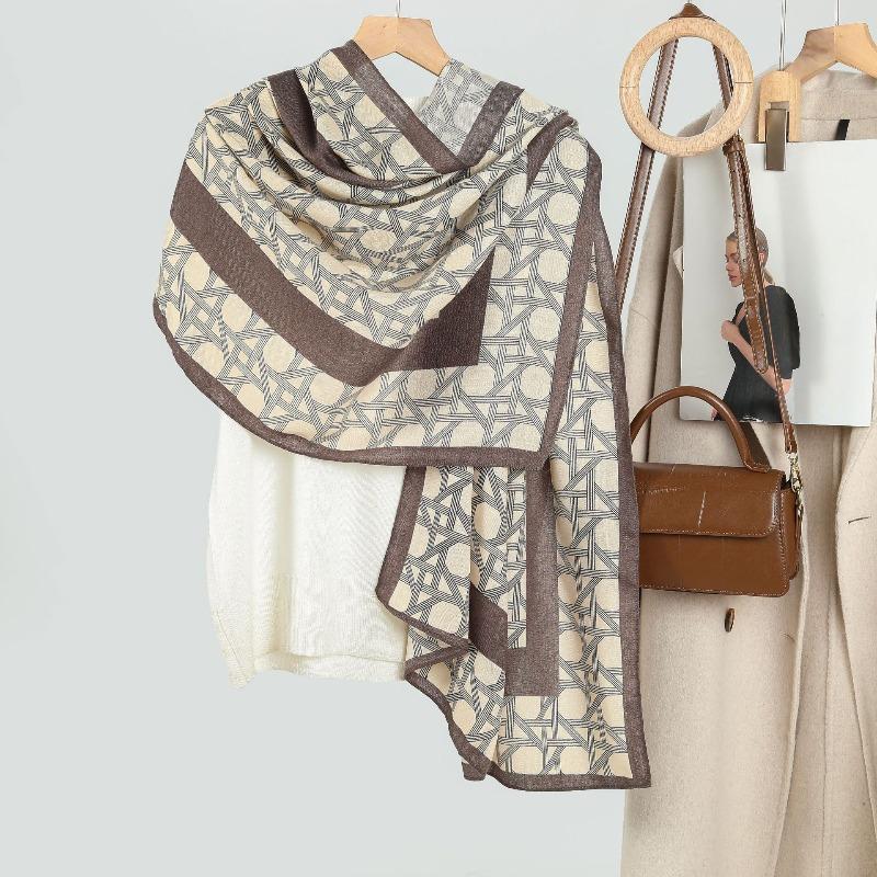 Women's simple rattan grid printing silk scarf, simple and versatile photo scarf, autumn and winter cold-proof and warm scarf