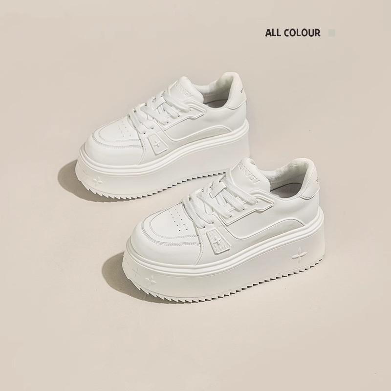 

Leather thick-soled heightening little white shoes women s models in the autumn of 2025 new popular high-end versatile muffin casual shoes 35