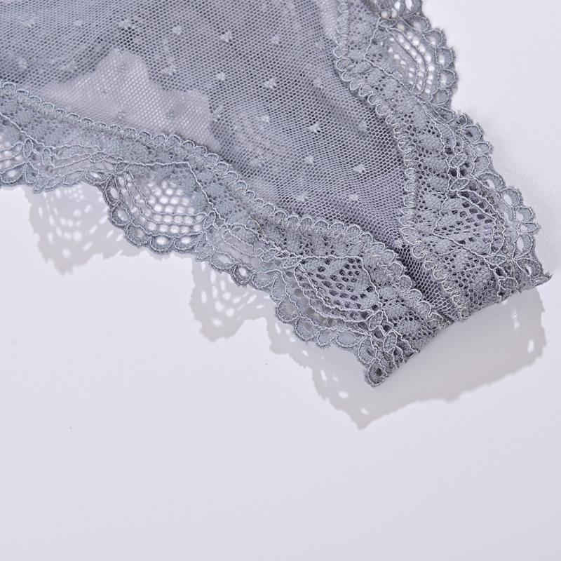 TERMEZY 2Pcs/Lot Sexy Lace Panties Women Low-waist Underwear Hollow Out Transparent Thong Female Seamless G-string Lingerie Underpant