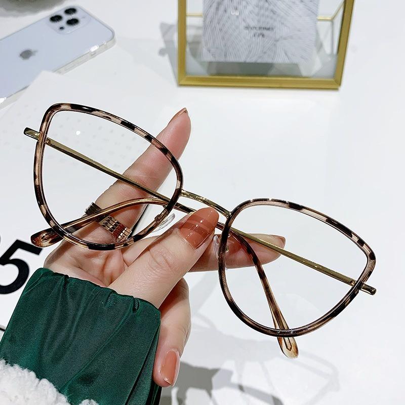 Blue Light Blocking Computer Glasses Korean Cat Eye Trendy Metal Glasses UV400 For Women Men