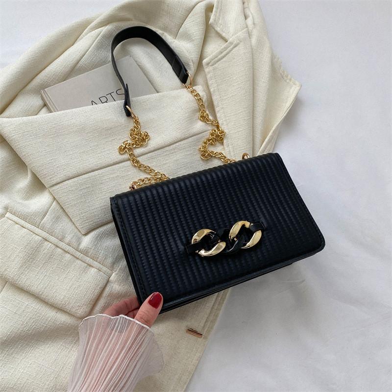 

Chic Fashionable Women s Chain Shoulder Bag Versatile Square Purse For Everyday Use чёрный
