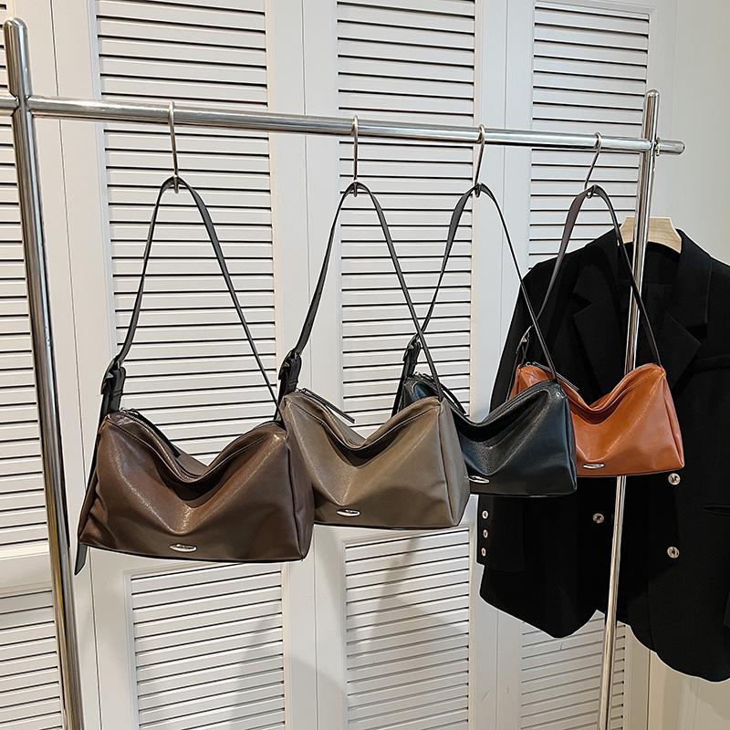 Vintage Women Handbags Soft Leather Shoulder Bag Simple Casual Ladies Messenger Bags High Quality Female Underarm Tote Bag