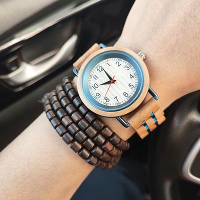 Trendige Holzarbeitsuhr Herren lässige Business-Quarzuhr Stahlholz High-End-Uhr