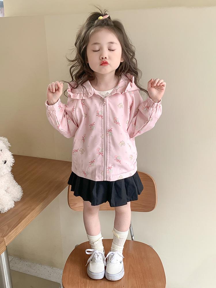 2025 Frühling/Herbst Koreanischer Stil Niedlicher Trenchcoat für Baby-Mädchen