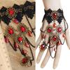 Chaîne de Main Fête d'Halloween Ornement Gothique Strass Rouges Franges Main Punk Hobby Bracelets Dentelle Noire Bracelets Gothiques