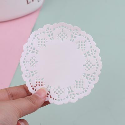 100 stk Hvite Runde Papirservietter Doily Blondefat til Bord Bryllup Jul Bursdagsfest Kakefat Borddekorasjon