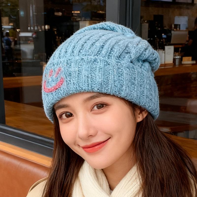 Women's autumn and winter hats, crimped warm knitted hats, ear protectors, cold-proof pullovers, and headcaps for men