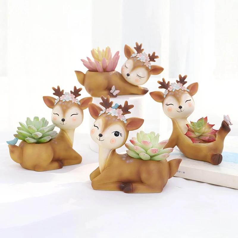 Cute Deer Small Plant Pot Resin Succulent Planter for Home Office Desk Mini Ornament Fairy Garden Flowerpot Decoration