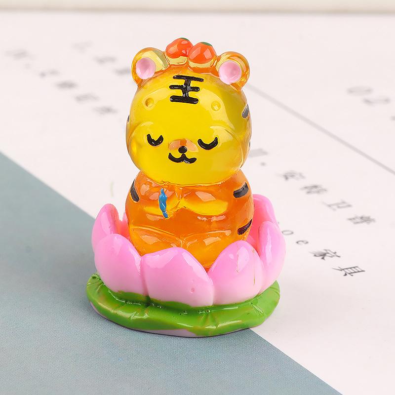 

Простые мультяшные милые фигурки, милые творческие игрушки, благоприятные коллекции, статуэтки, украшения для комнаты, небольшие украшения, подарки