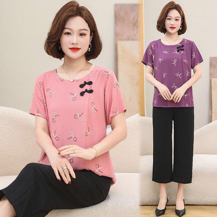 2026 Elegant Mother’s Two-Piece Summer Set: Chic Short-Sleeved Top for Middle-Aged & Elderly Women