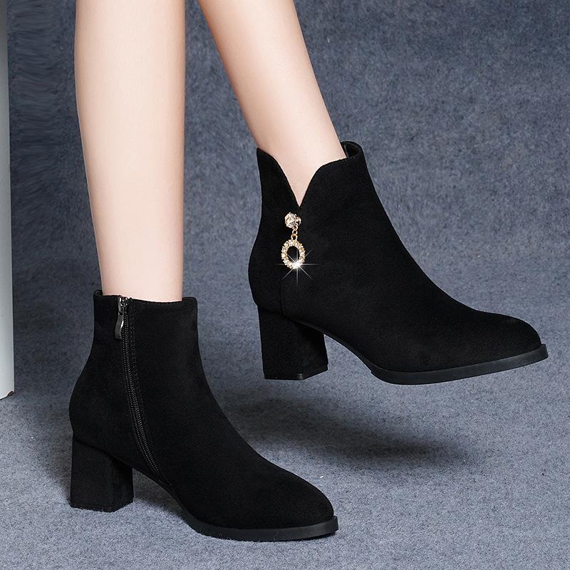 

Осенне-зимние женские шорты-ботинки с плюшевым толстым каблуком, замшевые короткие ботинки, женская обувь 37 чёрный