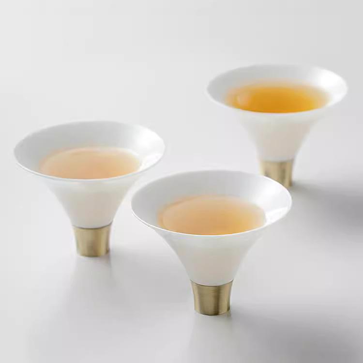 Kung Fu Teacup White Porcelain Copper Foot Tea Cup Master Cup Personal Cup Ceramic Small Teacup Hat Gift