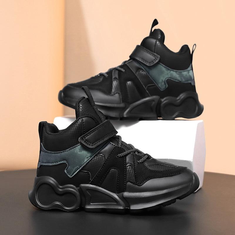 New Sports Shoes 2025 Boys Lightweight Soft Sole Boys Versatile Casual Autumn and Winter Middle and Older Children's Father Shoes