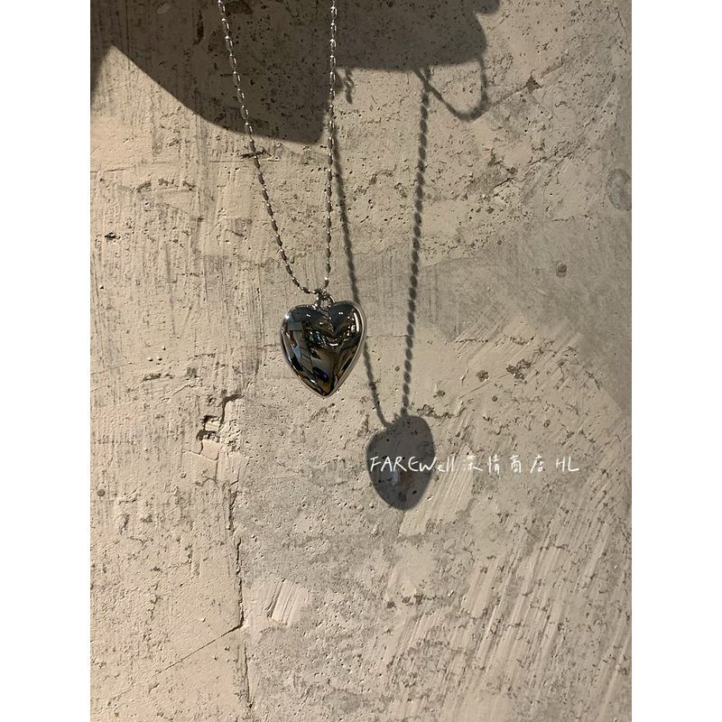 

INS Style Accessories Big Heart Necklace Female Long Sweet Cool Sexy Style Minority Simple Three-Dimensional Peach Heart Necklace Jewelry Silver Large Heart Necklace