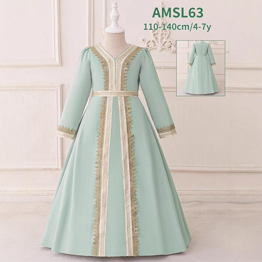 Middle Eastern Muslim Long Sleeve White Ball Gown with Embroidery and Green Puffy Skirt