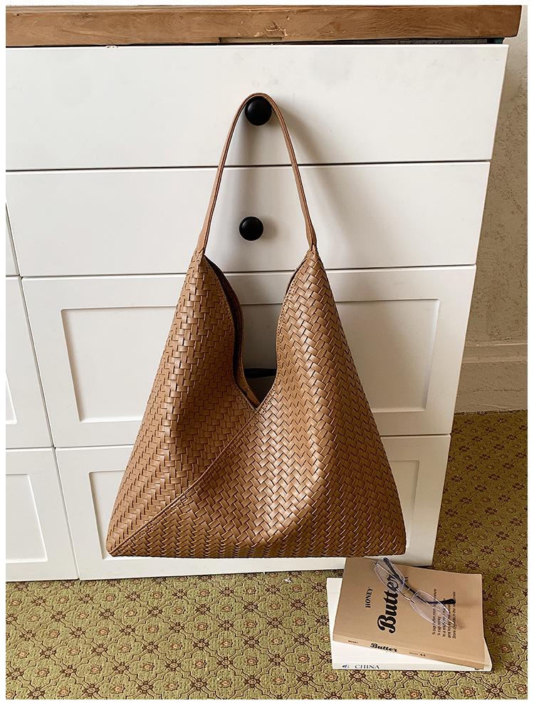Retro Style Large Capacity Women's Woven Tote Bag - Casual, Versatile Shoulder Underarm Bag