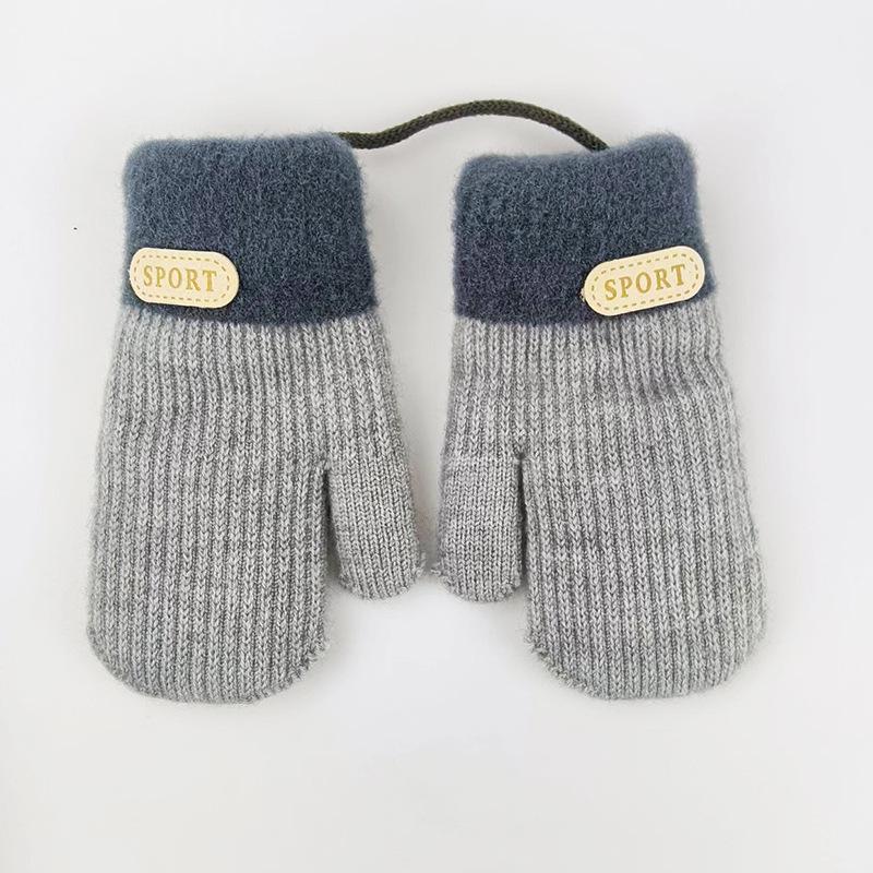 

Осенне-зимний милый вязаный набор детских перчаток с двойным слоем и кожаной этикеткой, с подвеской на шею 4-7 years old серый