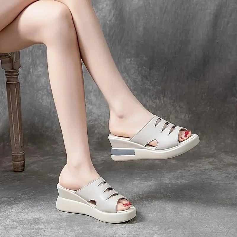 Fashion Thick Heeled Summer Slippers, Lightweight and Comfortable Sandals, Sloping Heels, Fashionable Perforated Women's Shoes