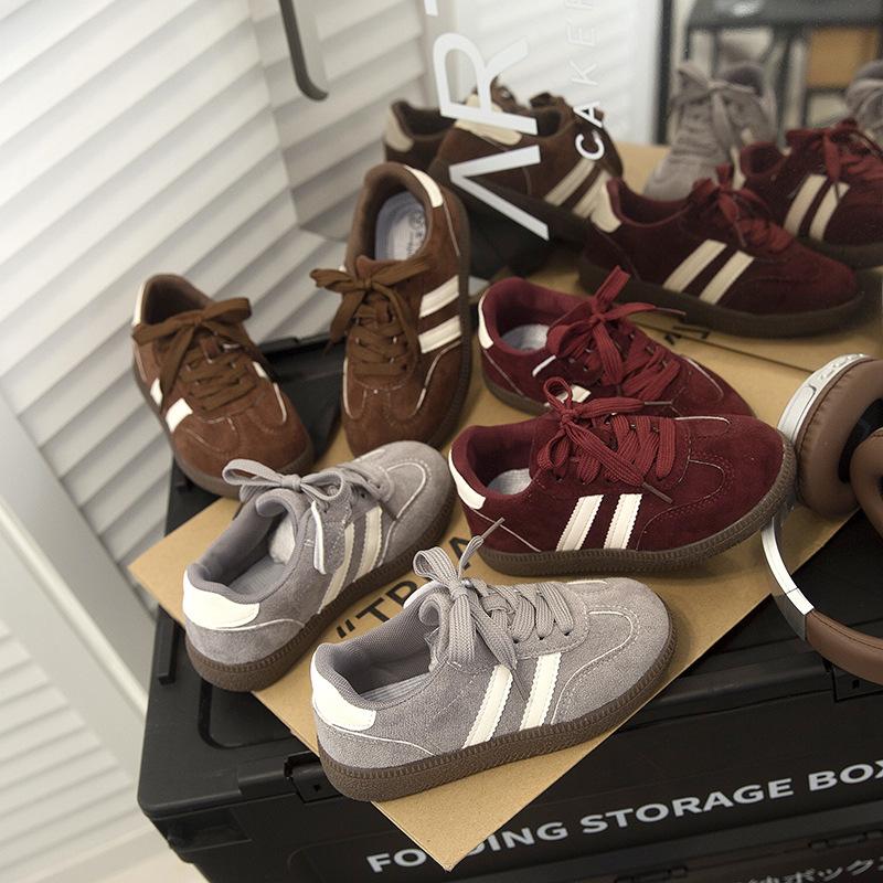 Children's moral training shoes 2025 spring and autumn new boys and girls soft baseplate shoes large, medium and small children versatile sports shoes
