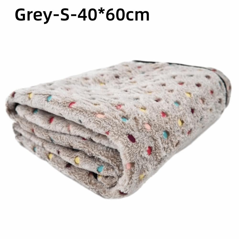 Portable Ultra-Soft Pet Bed Blanket Cute Dot Pattern Cozy Warm Pet Pad Machine Washable Breathable Dog Blanket for Dog/Cat