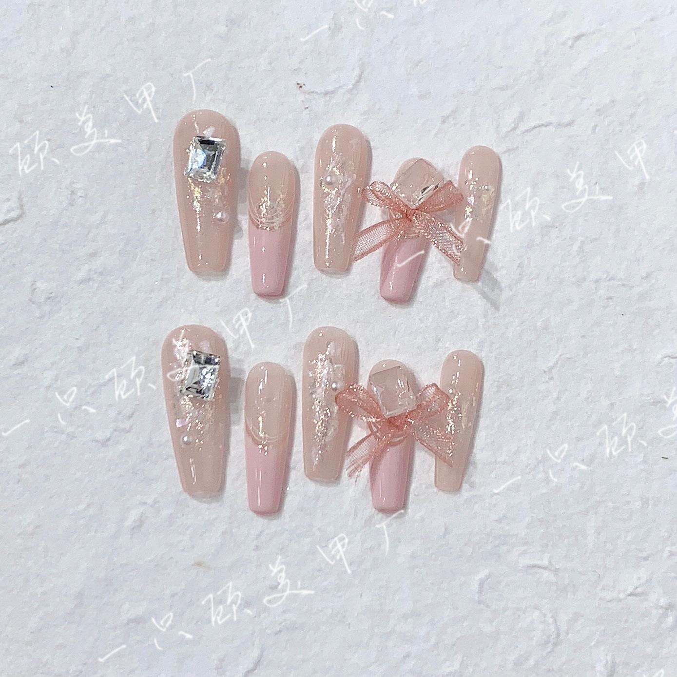 

Sweet Spring Girly Bow Gypsum Shape L