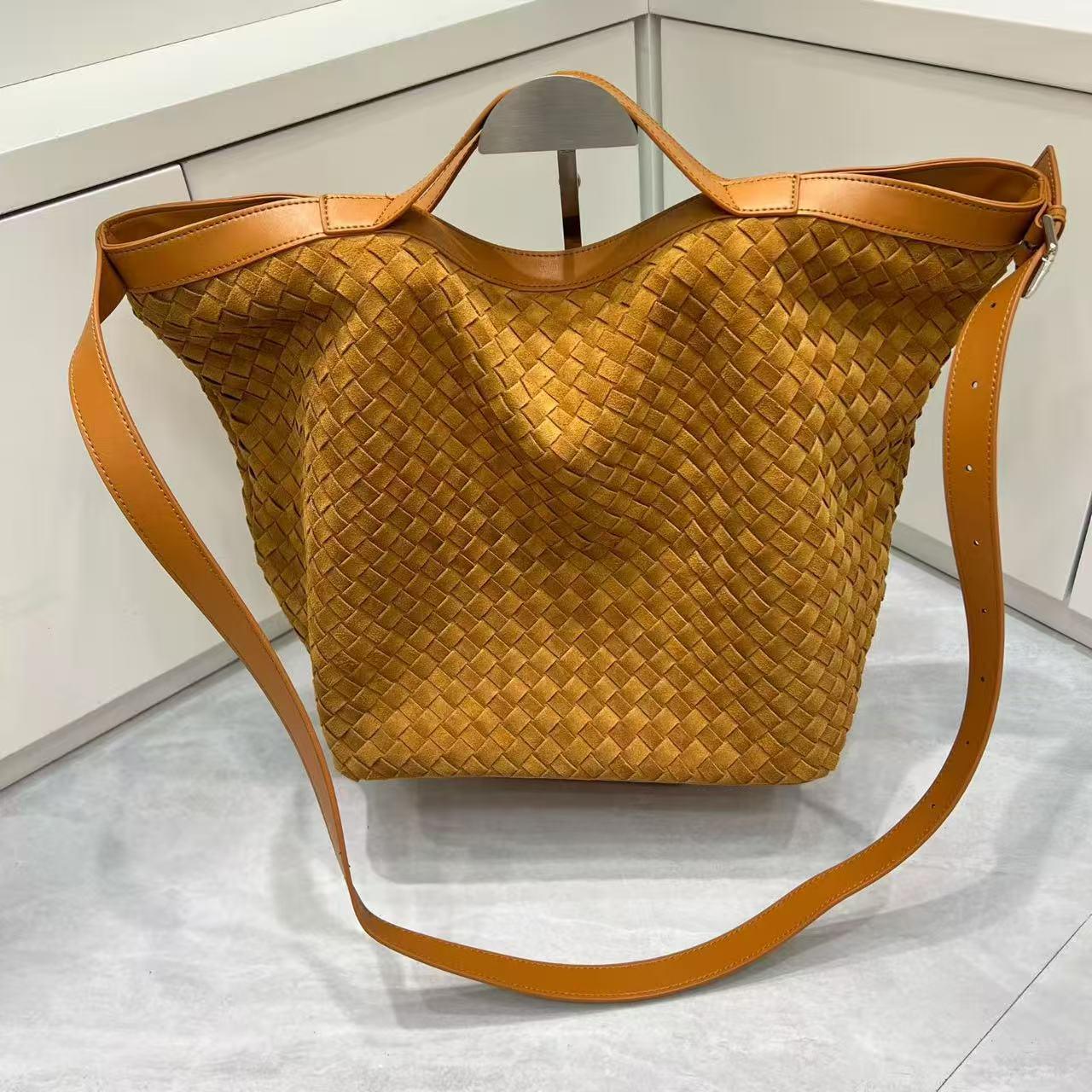 Женская плетёная сумка через плечо и сумка-ведро из фактурной коровьей кожи в корейском стиле 34x52x20 cm