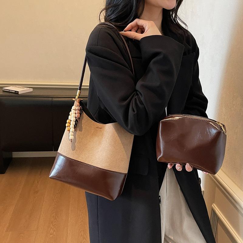 Frosted Retro Bag Women's Large Capacity 2025 New Autumn and Winter Versatile Casual Shoulder Underarm Bag Work Commuter Bag