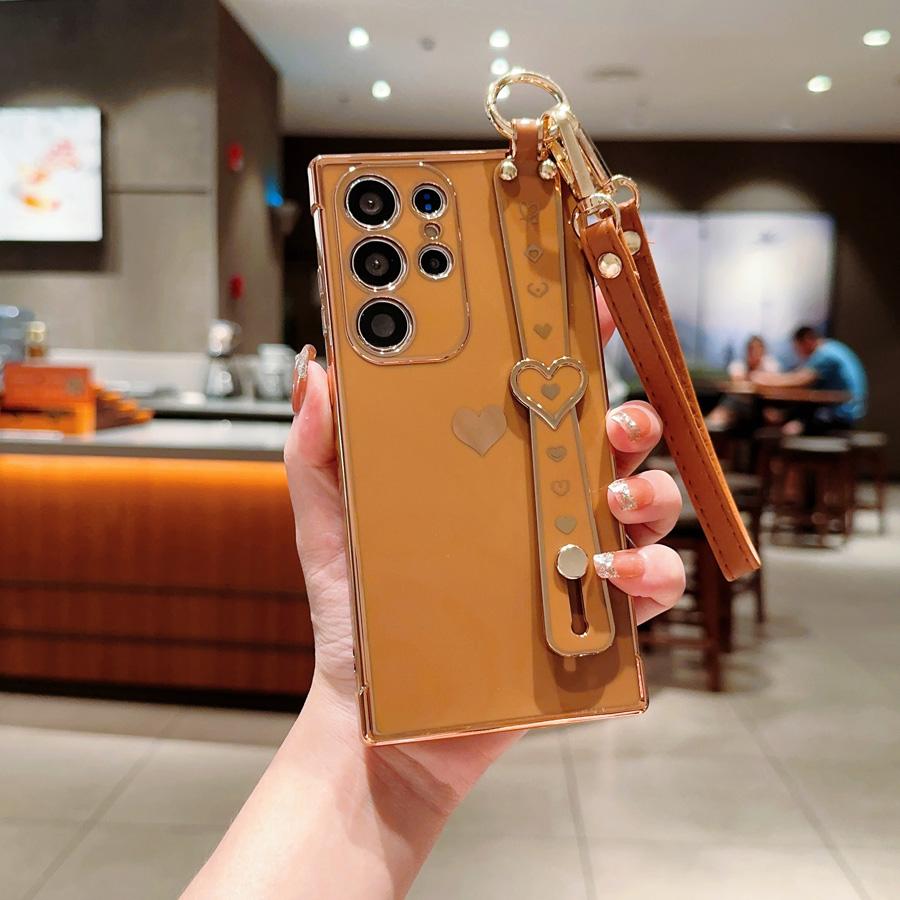 Plating Heart Wristband Case For Samsung Galaxy S23 S22 Ultra S21 Plus S21FE A23 A24 A13 A12 A13 A52 A53 A54 Shockproof Silicone Soft Cover For iPhone