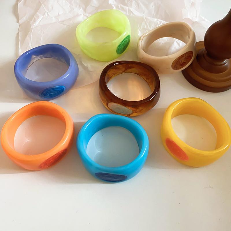 Y2K Boho Vintage Resin Bangle Women Wide Round Bracelet Dopamine Color Statement Wrist Jewelry For Daily Party Wear Accessories