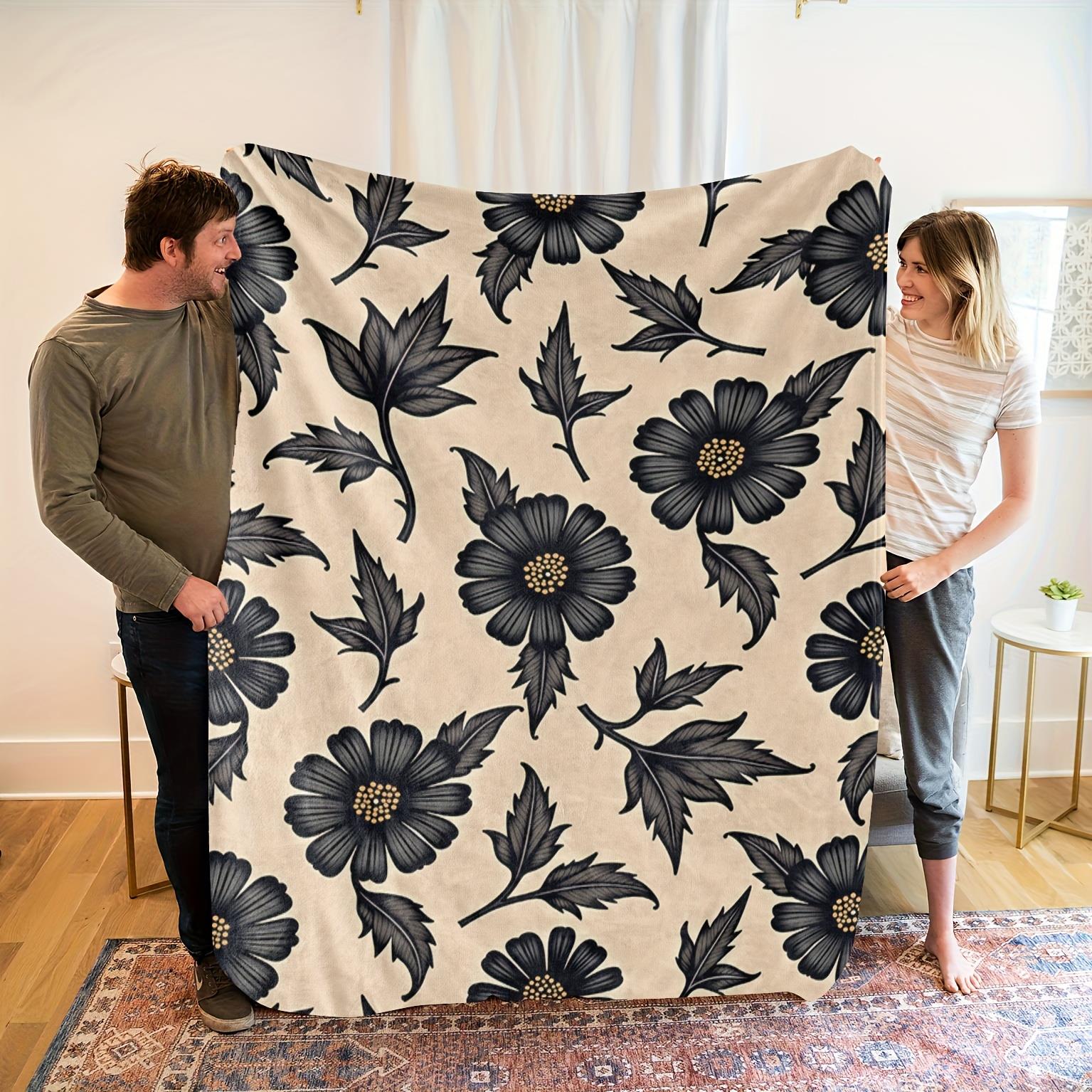

1pc Black floral pattern blanket polyester fabric machine washable suitable for sofas beds or as a gift 75x100cm