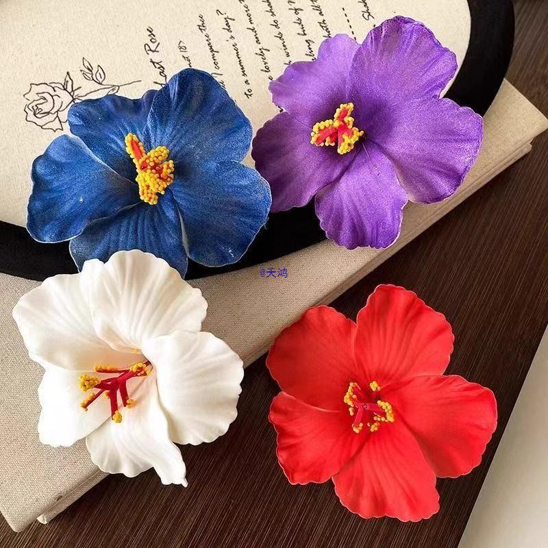 Spring Hibiscus Hair Clip: Beach Resort Style Flower Headwear for Women (New 2025)